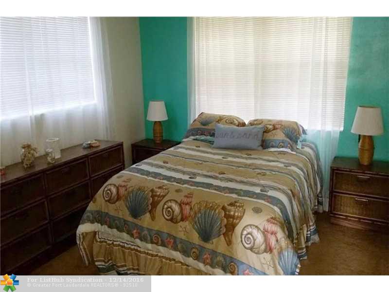 304 Markham N, Deerfield Beach, FL 33442