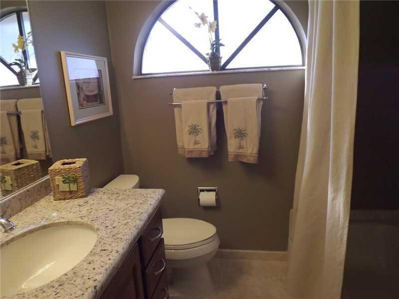 797 Villa Portofino Circle, Deerfield Beach, FL 33442