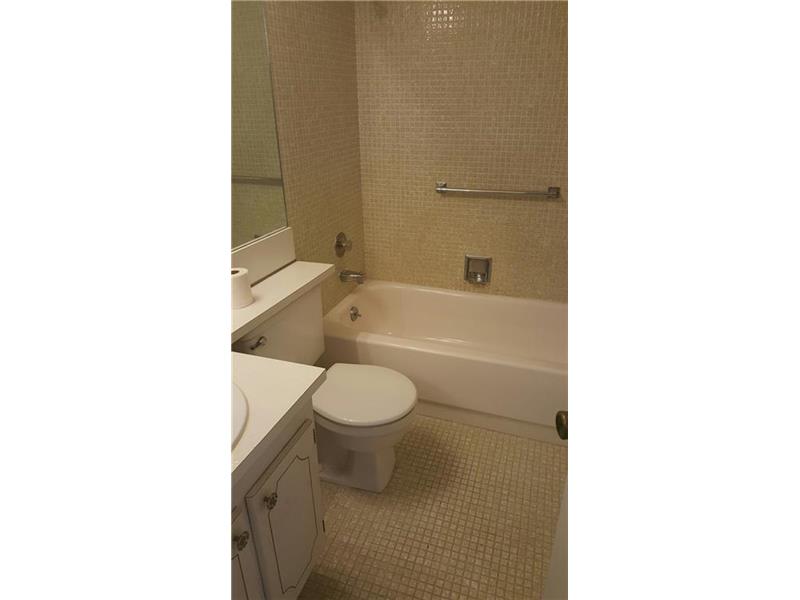 123Farnham F, Deerfield Beach, FL 33442