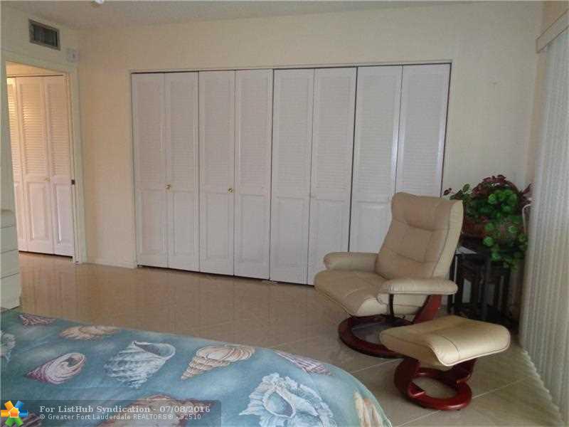 2033 Harwood D 2033, Deerfield Beach, FL 33442