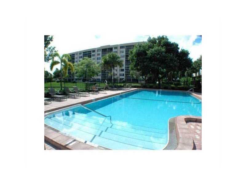 1266 South Military Trl, Deerfield Beach, FL 33442