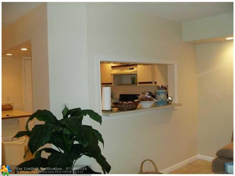 2067 Discovery Cir 2067, Deerfield Beach, FL 33442