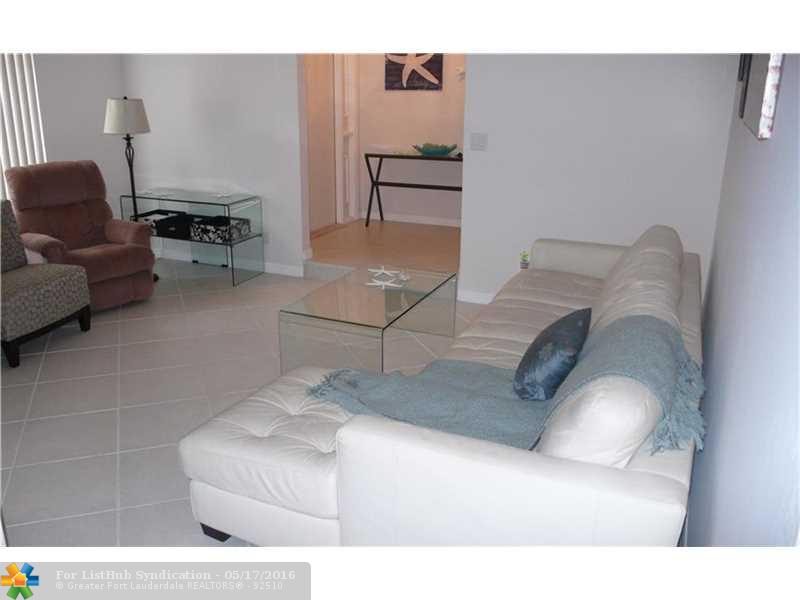 1194 SW 26th Ter, Deerfield Beach, FL 33442