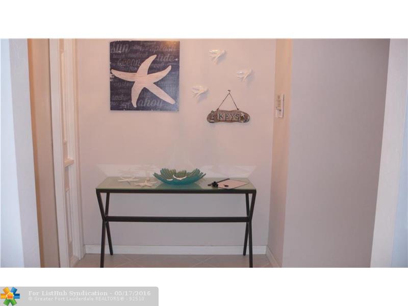 1194 SW 26th Ter, Deerfield Beach, FL 33442