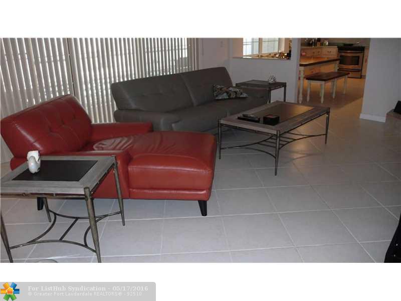 1194 SW 26th Ter, Deerfield Beach, FL 33442
