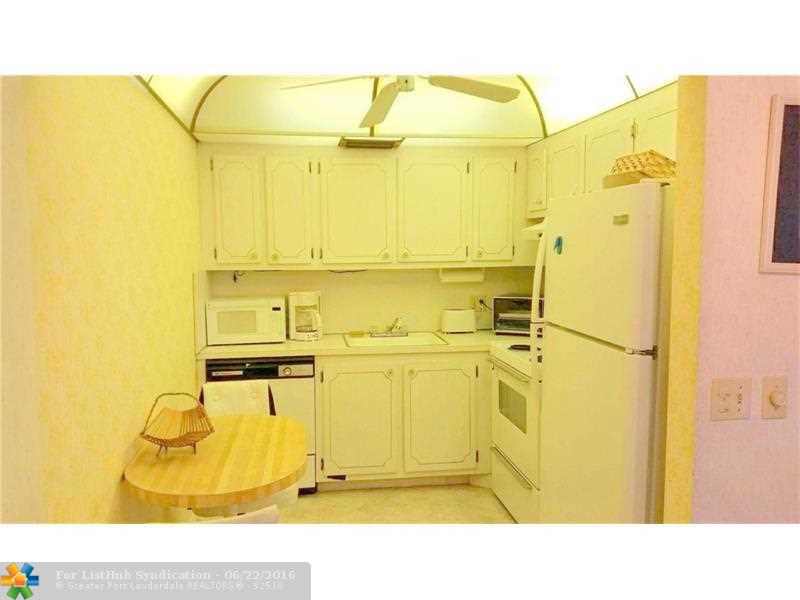 155 Newport J 155, Deerfield Beach, FL 33442