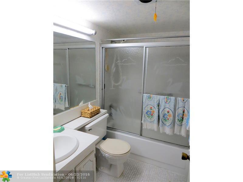 155 Newport J 155, Deerfield Beach, FL 33442