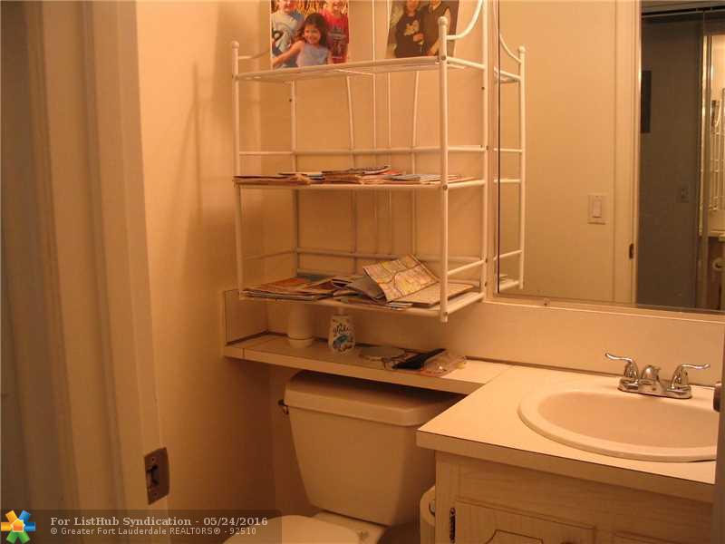 2012 Berkshire A 2012, Deerfield Beach, FL 33442