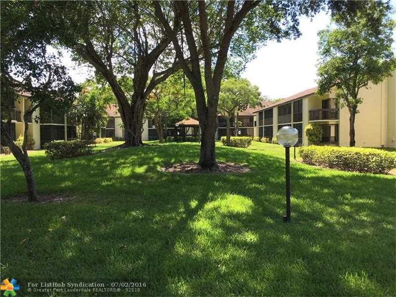 1905 SW 15th St 1, Deerfield Beach, FL 33442