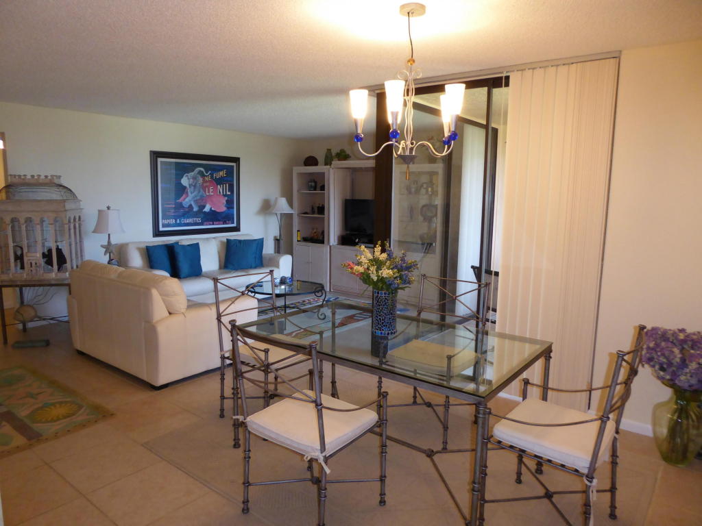 2255 Lindell Boulevard, Delray Beach, FL 33444