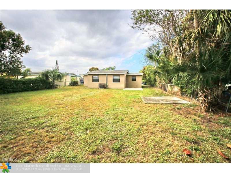331 SW 11th Ave, Delray Beach, FL 33444