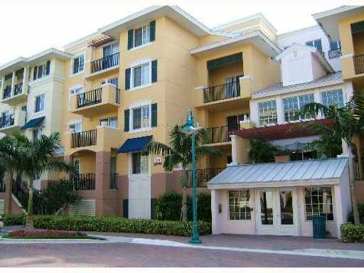 250 NE 3rd Avenue, Delray Beach, FL 33444