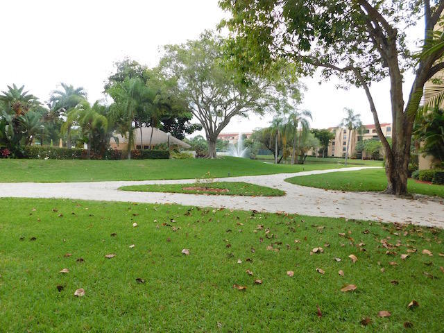 2255 Lindell Boulevard, Delray Beach, FL 33444