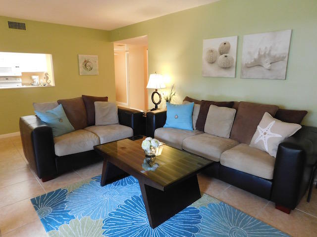 2255 Lindell Boulevard, Delray Beach, FL 33444