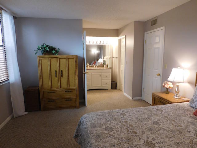 2255 Lindell Boulevard, Delray Beach, FL 33444