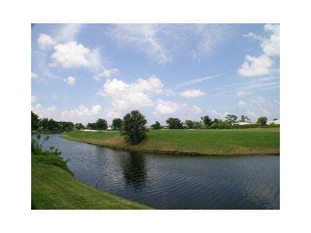 401 Greensward Lane, Delray Beach, FL 33445