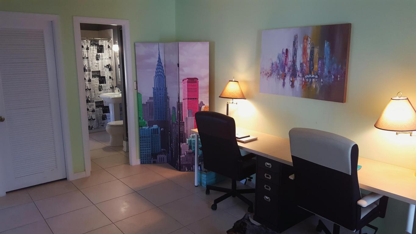 2135 NW 10th Street, Delray Beach, FL 33445