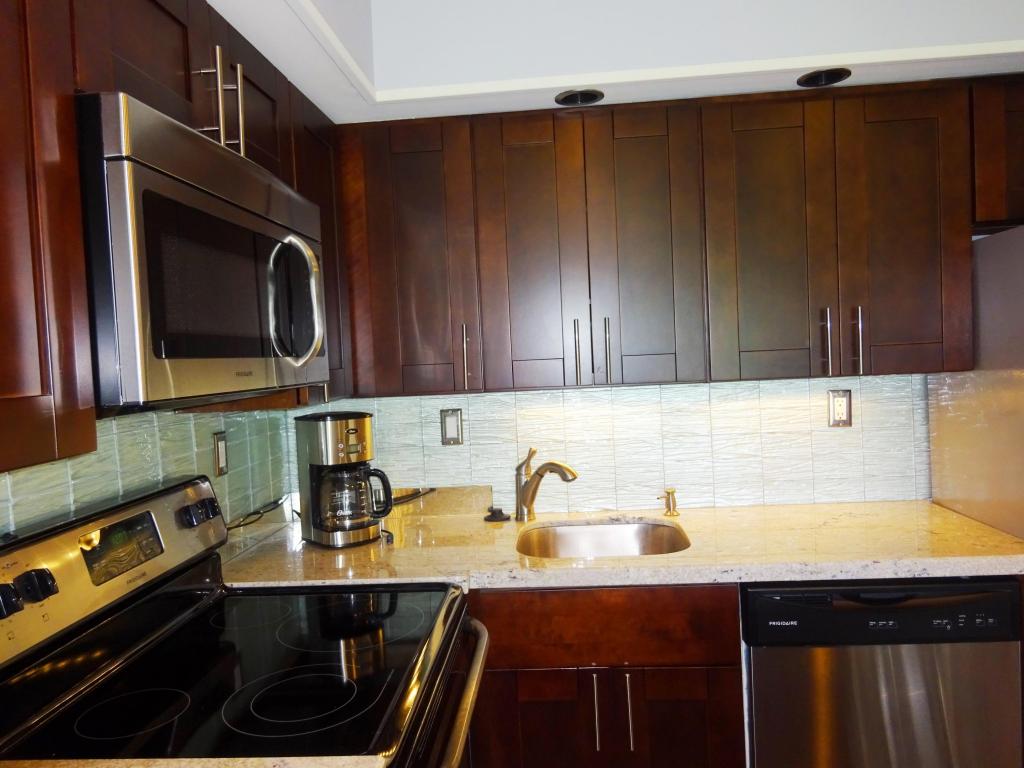451 Greensward Lane, Delray Beach, FL 33445