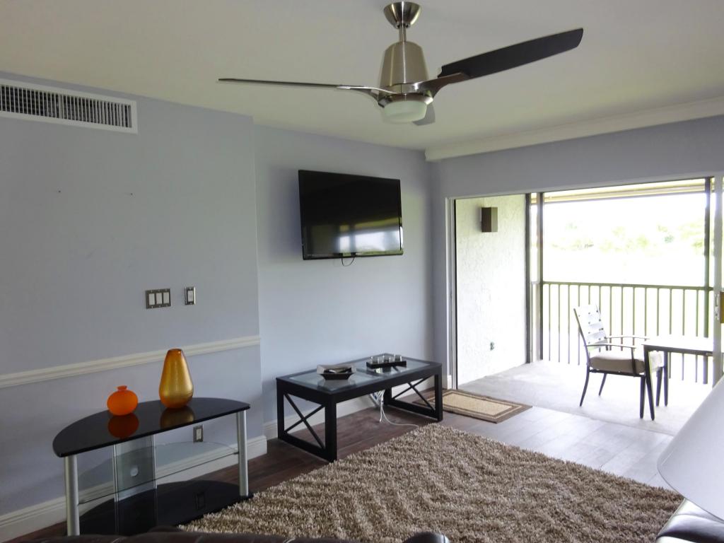 451 Greensward Lane, Delray Beach, FL 33445
