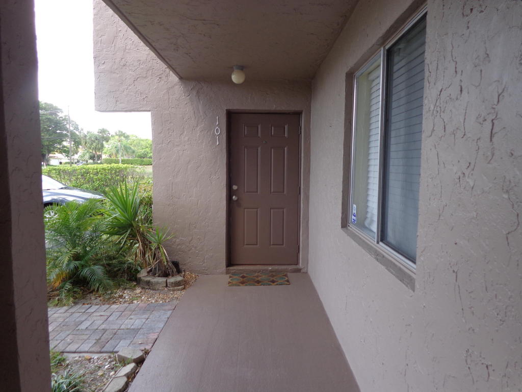 2929 Zorno Way, Delray Beach, FL 33445