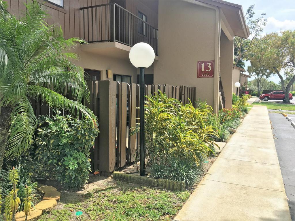 2525 SW 22nd Avenue, Delray Beach, FL 33445
