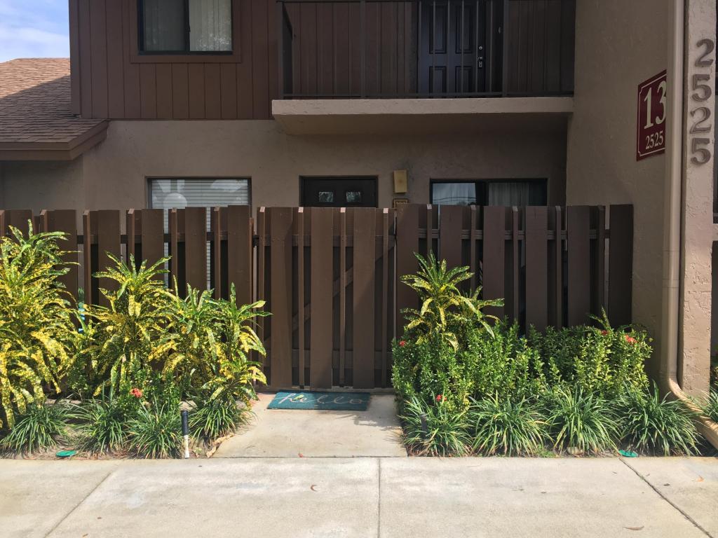 2525 SW 22nd Avenue, Delray Beach, FL 33445