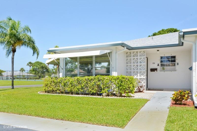 1225 Club Drive West, Delray Beach, FL 33445