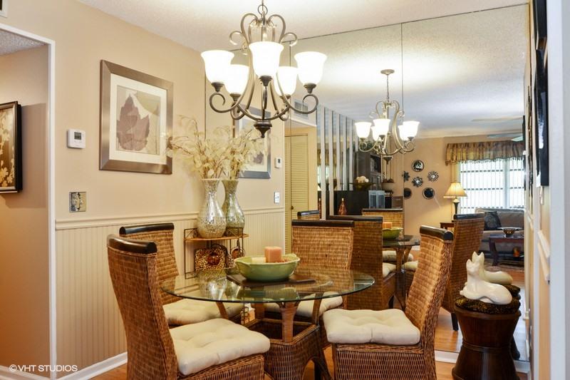 1225 Club Drive West, Delray Beach, FL 33445