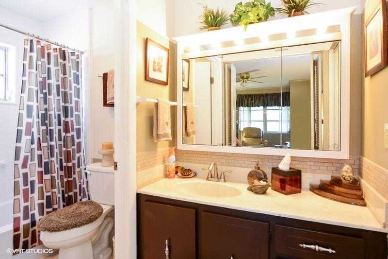 1225 Club Drive West, Delray Beach, FL 33445