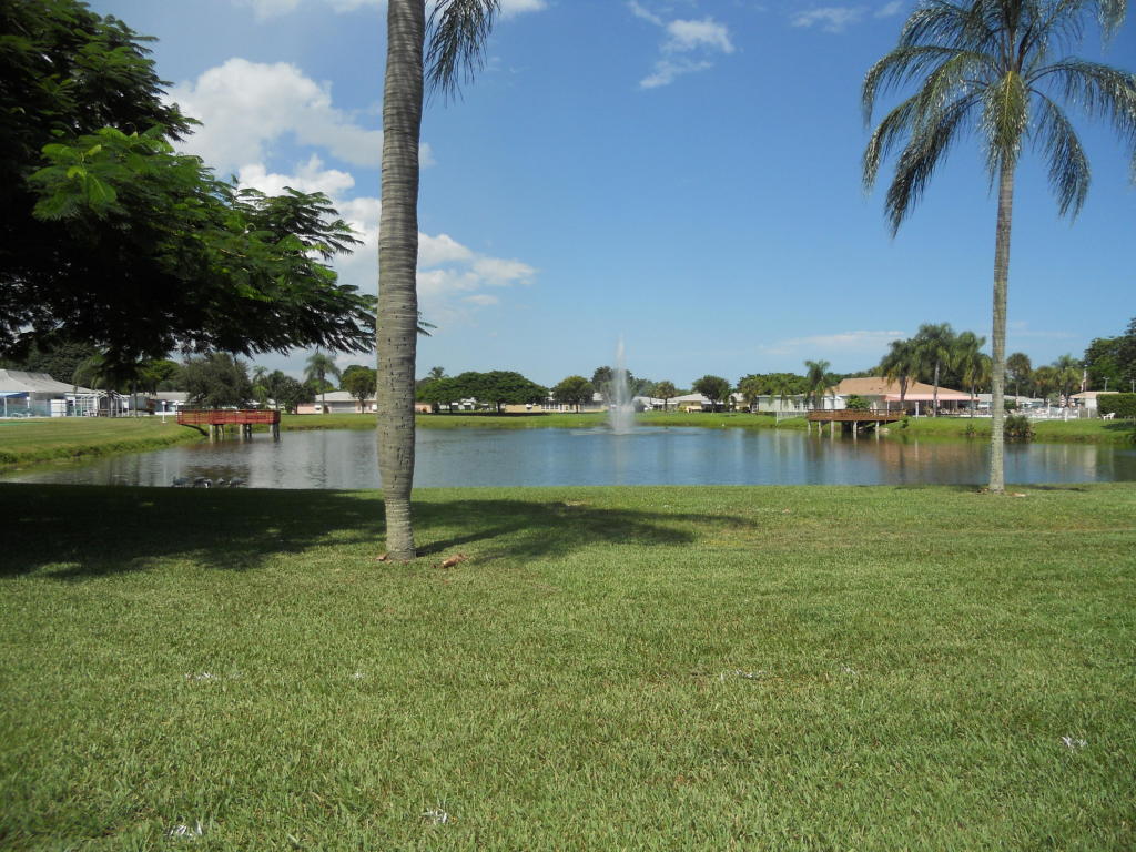 200 High Point Court E, Delray Beach, FL 33445