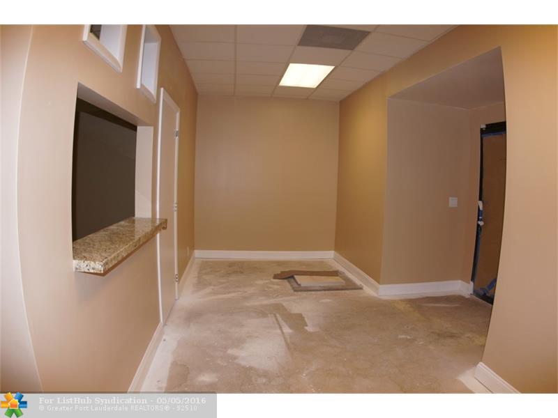 4665 W Atlantic Ave 2, Delray Beach, FL 33445