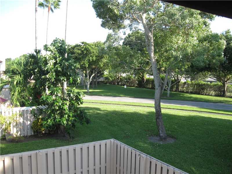 3975Village Dr, Delray Beach, FL 33445