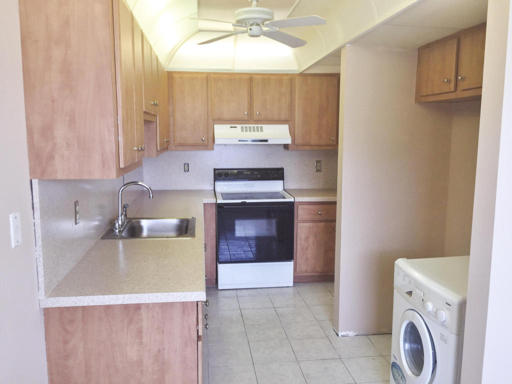 1411 SW 27th Avenue, Delray Beach, FL 33445