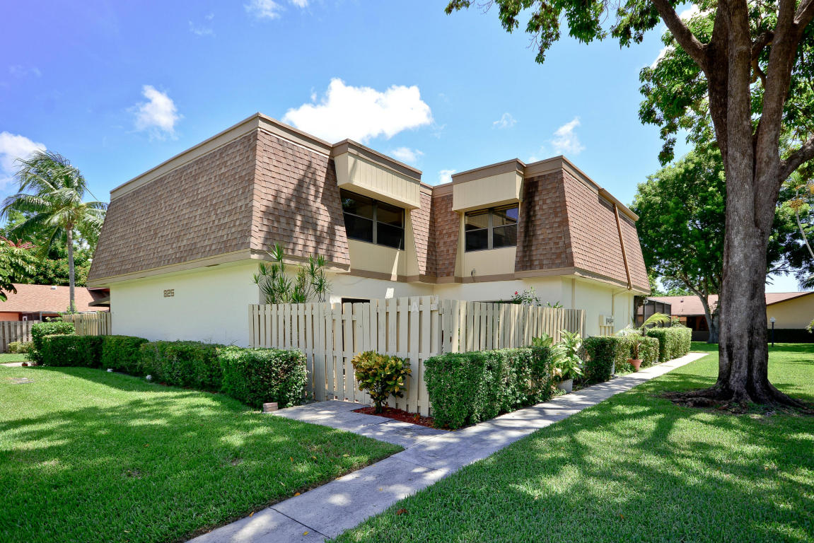 825 NW 30th Avenue, Delray Beach, FL 33445