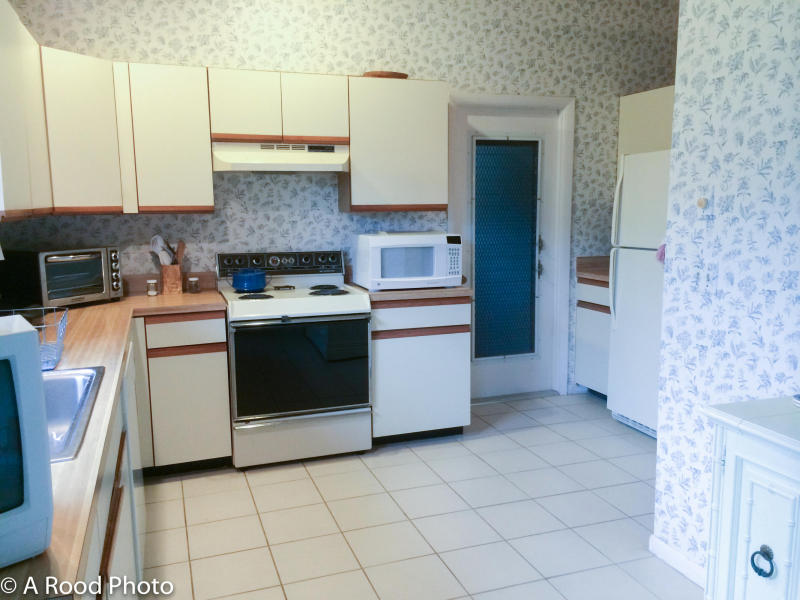1427 NW 26 Avenue, Delray Beach, FL 33445