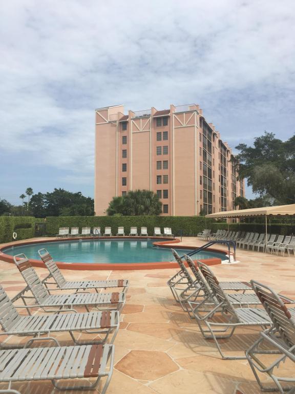14425 Strathmore Lane, Delray Beach, FL 33446