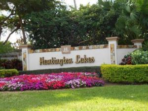 6585 Kensington Lane, Delray Beach, FL 33446
