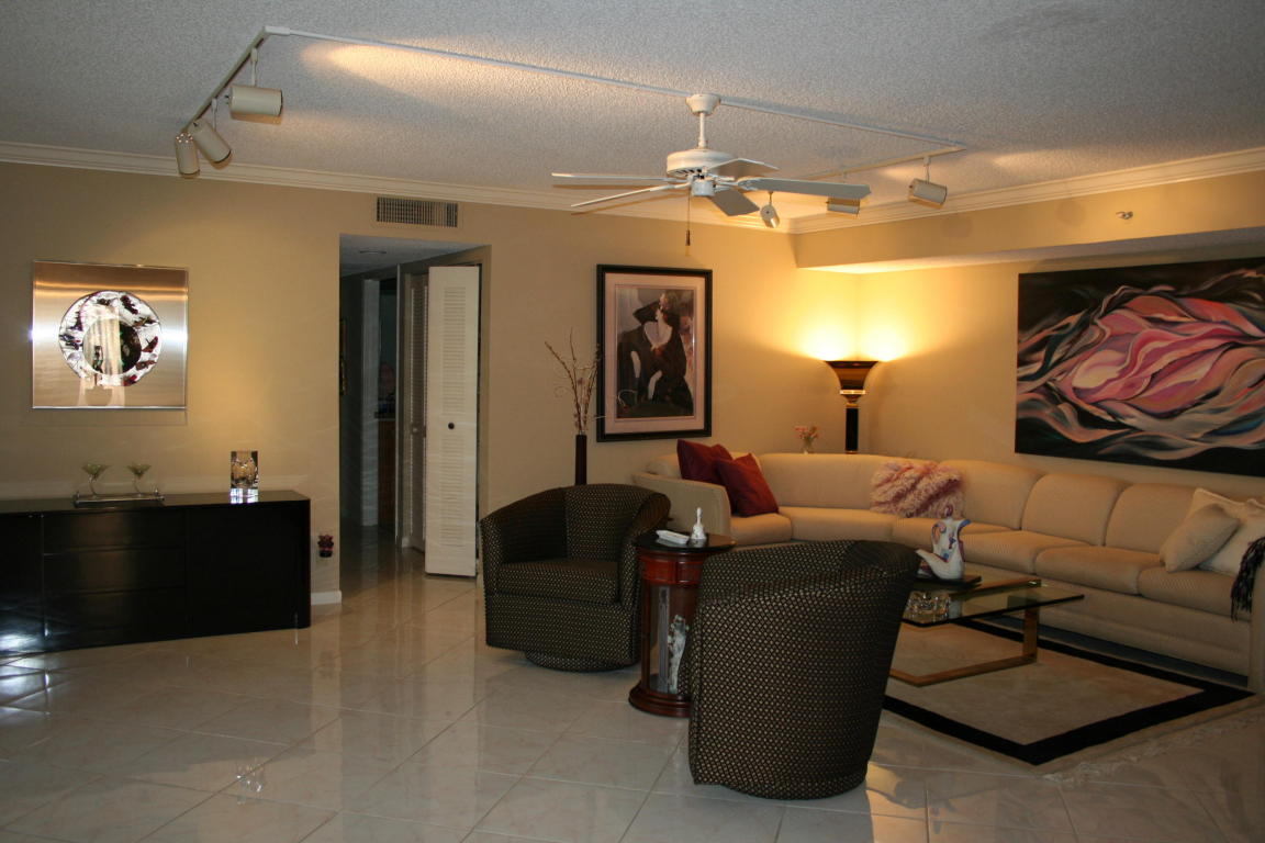 16032 E Lomond Hills Trail, Delray Beach, FL 33446