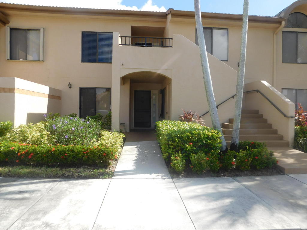 7326 Clunie Place, Delray Beach, FL 33446