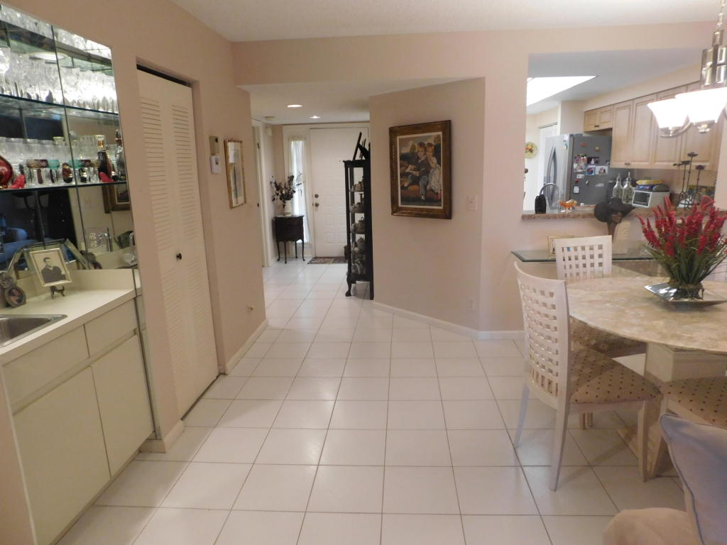 7326 Clunie Place, Delray Beach, FL 33446