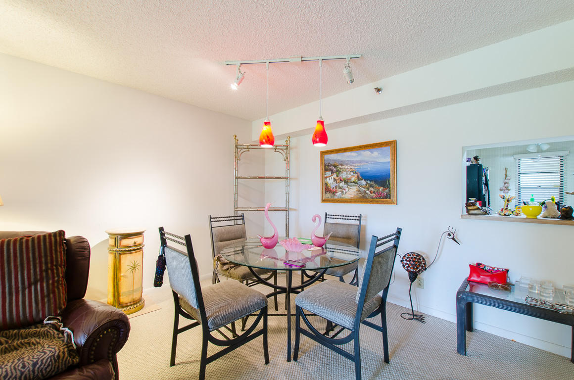14425 Strathmore Lane, Delray Beach, FL 33446