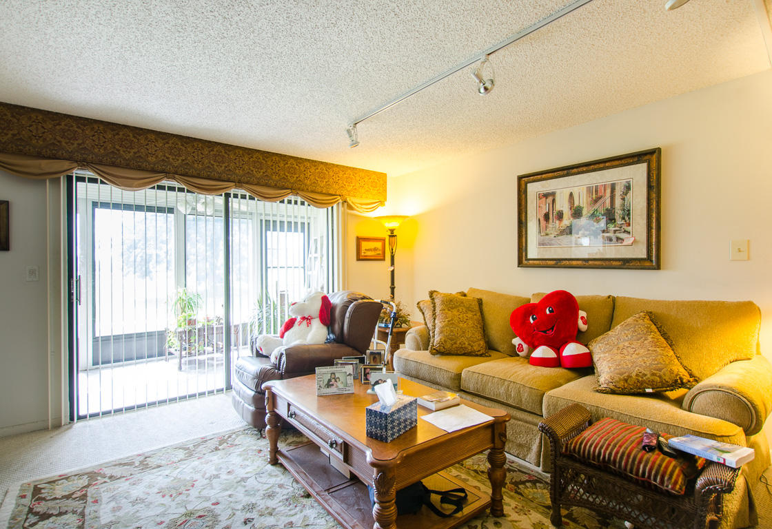 14425 Strathmore Lane, Delray Beach, FL 33446