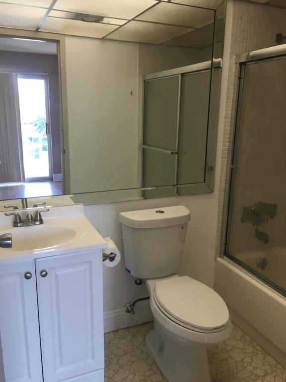 271 Brittany F, Delray Beach, FL 33446