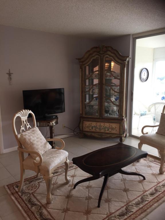 14671 Bonaire Boulevard, Delray Beach, FL 33446