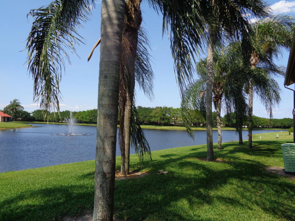 7657 Lexington Club Boulevard, Delray Beach, FL 33446