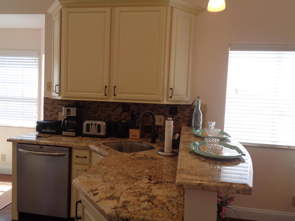 7657 Lexington Club Boulevard, Delray Beach, FL 33446