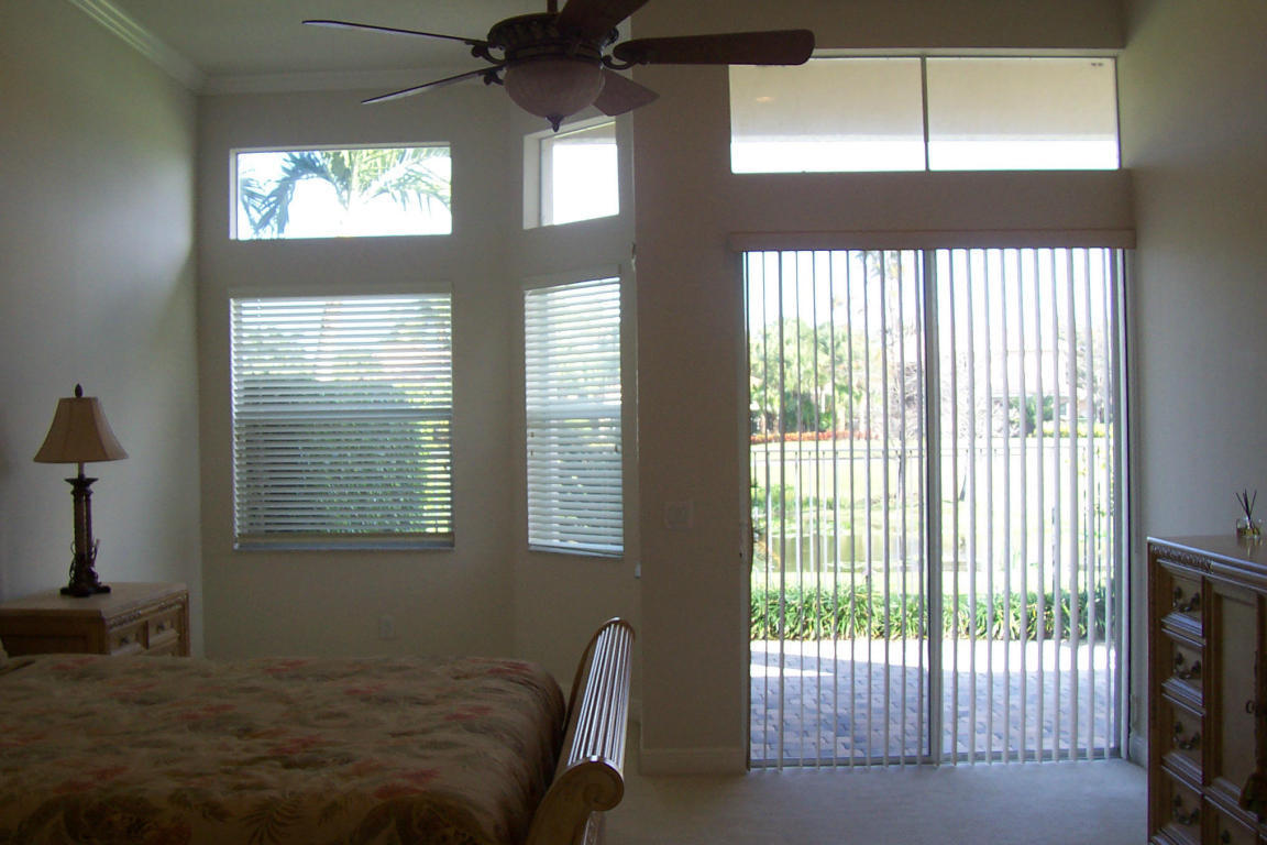 8041 Valhalla Drive, Delray Beach, FL 33446