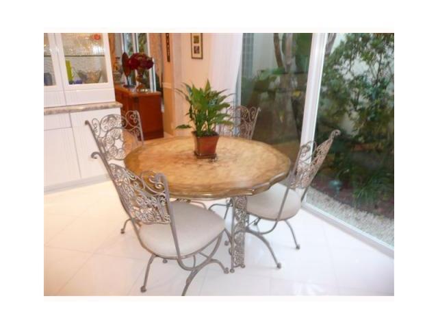 7725 Montecito Place, Delray Beach, FL 33446