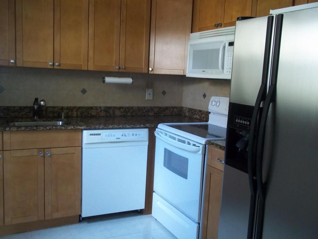 56 Saxony B, Delray Beach, FL 33446
