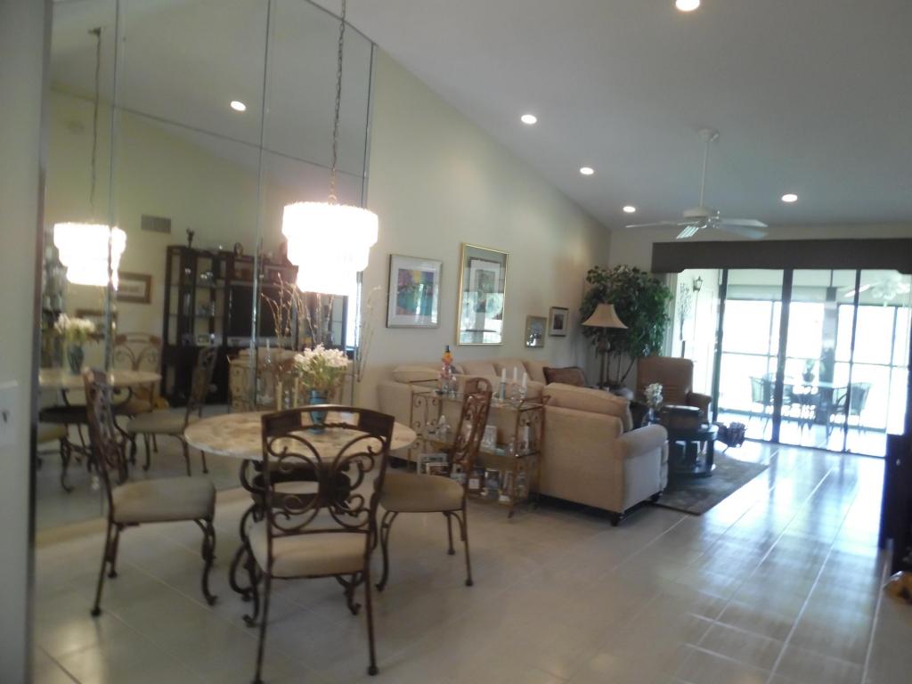 7242 Clunie Place, Delray Beach, FL 33446